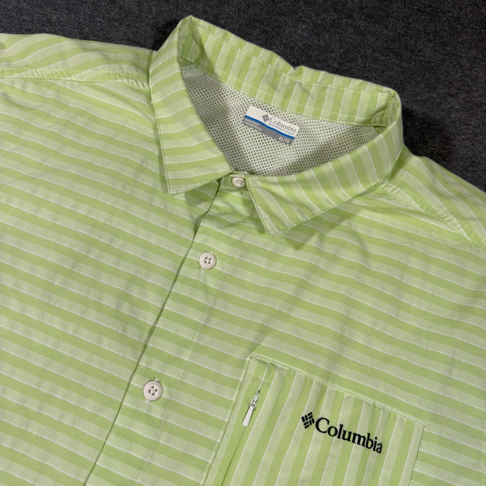 Columbia Button Up Shirt Mens XL Green Striped Omni-Shade Hiking Outdoor Camp